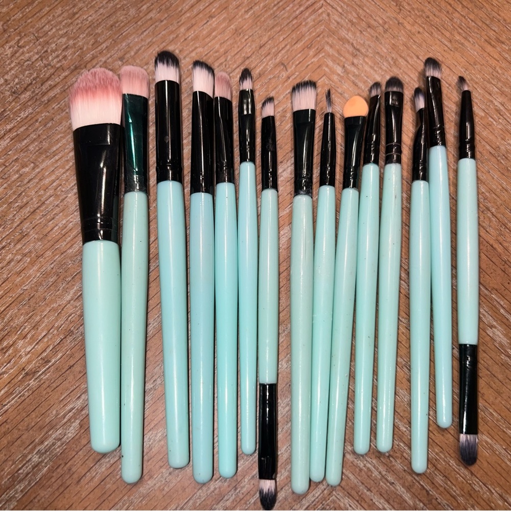 💐 MAKE UP BRUSH SET